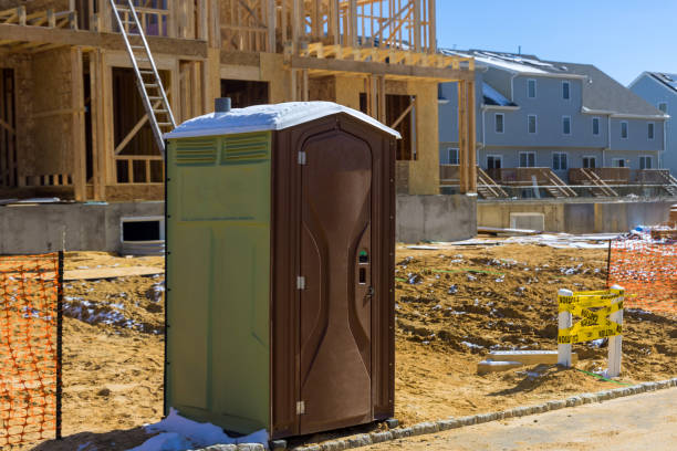 Affordable portable toilet rental in Calverton Park, MO