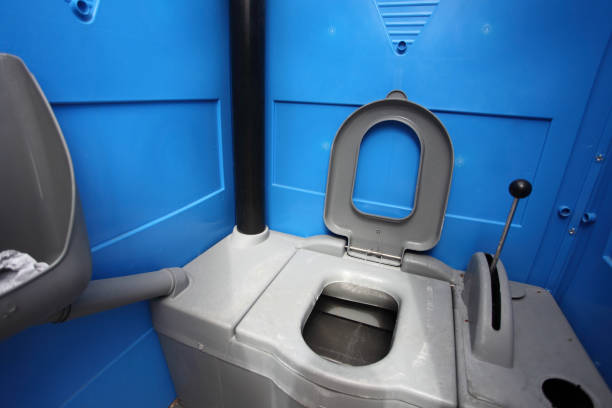 Best Porta potty delivery and setup  in Calverton Park, MO