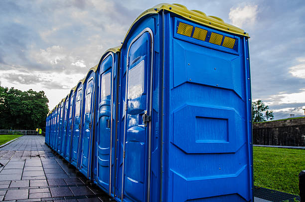 Portable Toilet Options We Offer in Calverton Park, MO